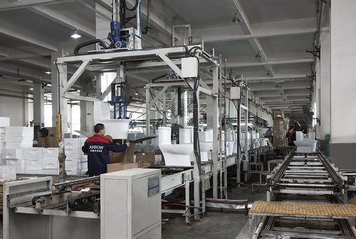 箭牌家居集團(tuán)亮相“新制造時(shí)代·2020中國(guó)互聯(lián)網(wǎng)制造峰會(huì)”，以互聯(lián)網(wǎng)服務(wù)驅(qū)動(dòng)家居智造新生態(tài)